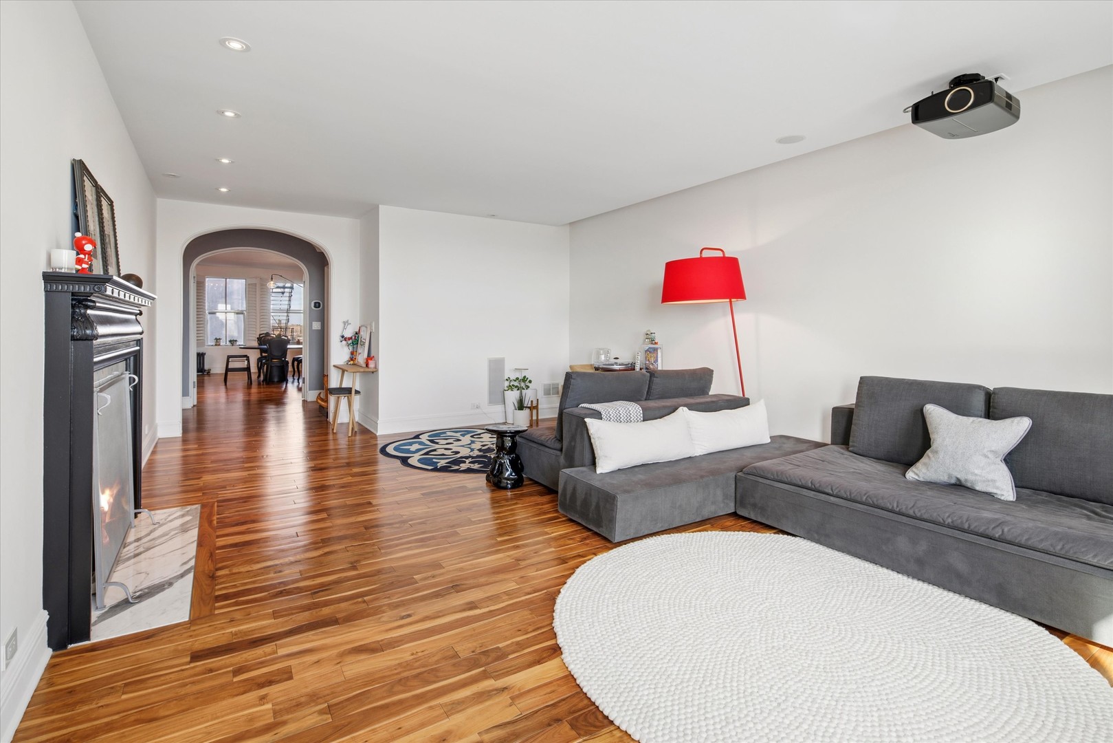 3500 N LAKE SHORE Drive Unit: 6D