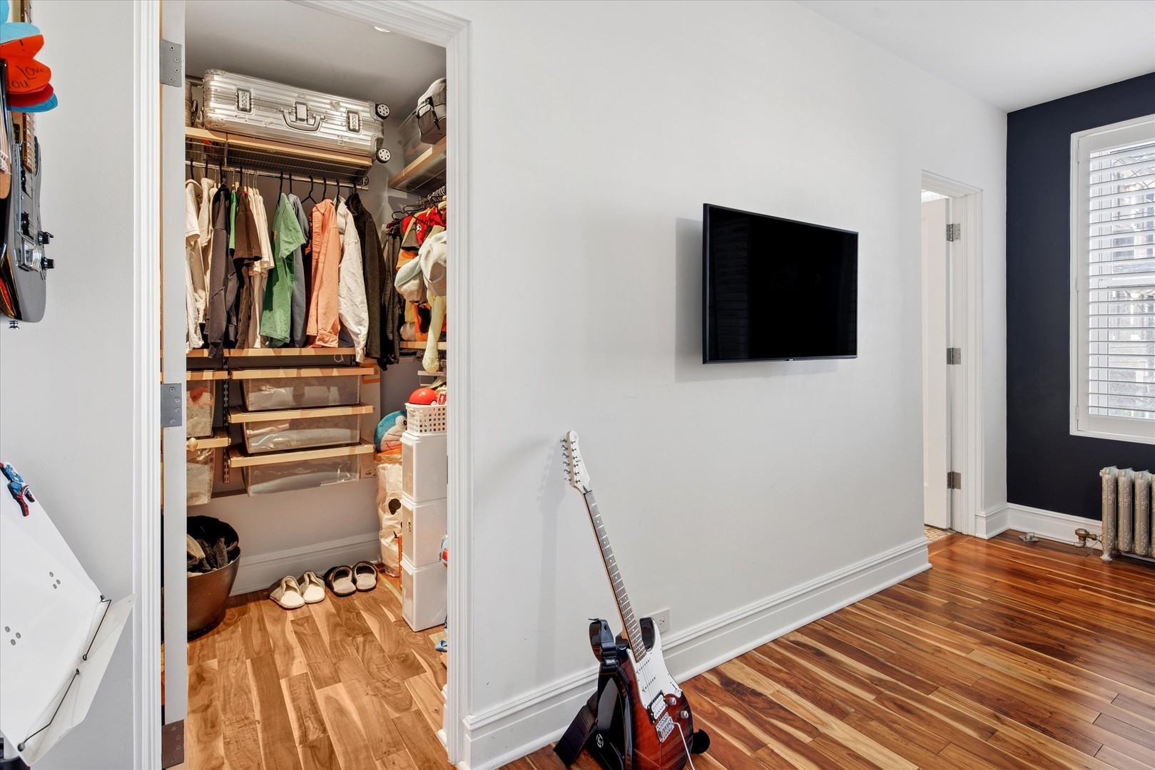 3500 N LAKE SHORE Drive Unit: 6D