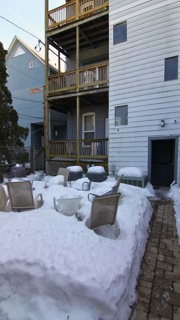 1016 W OAKDALE Avenue Unit: G