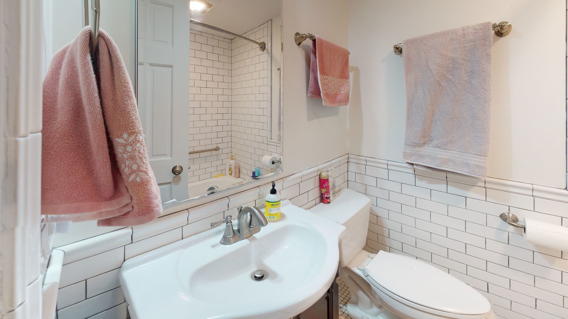 1016 W OAKDALE Avenue Unit: G