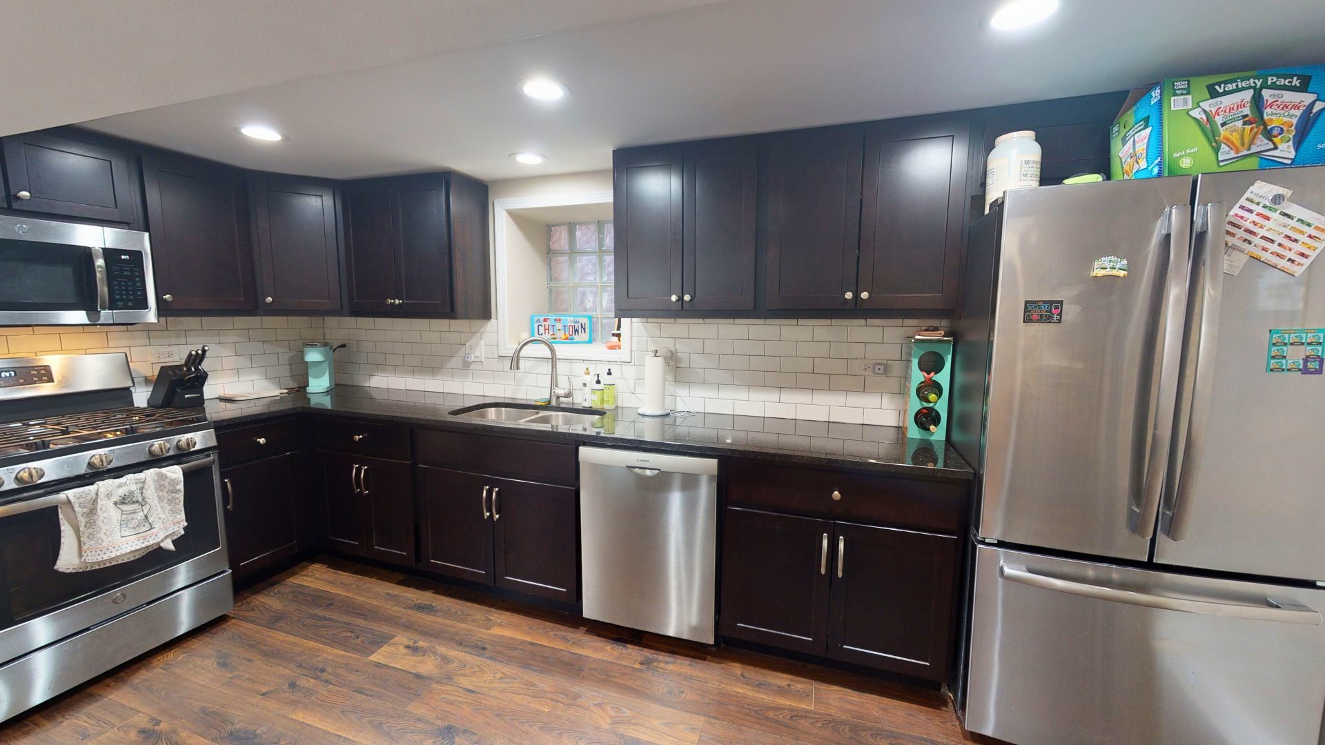 1016 W OAKDALE Avenue Unit: G