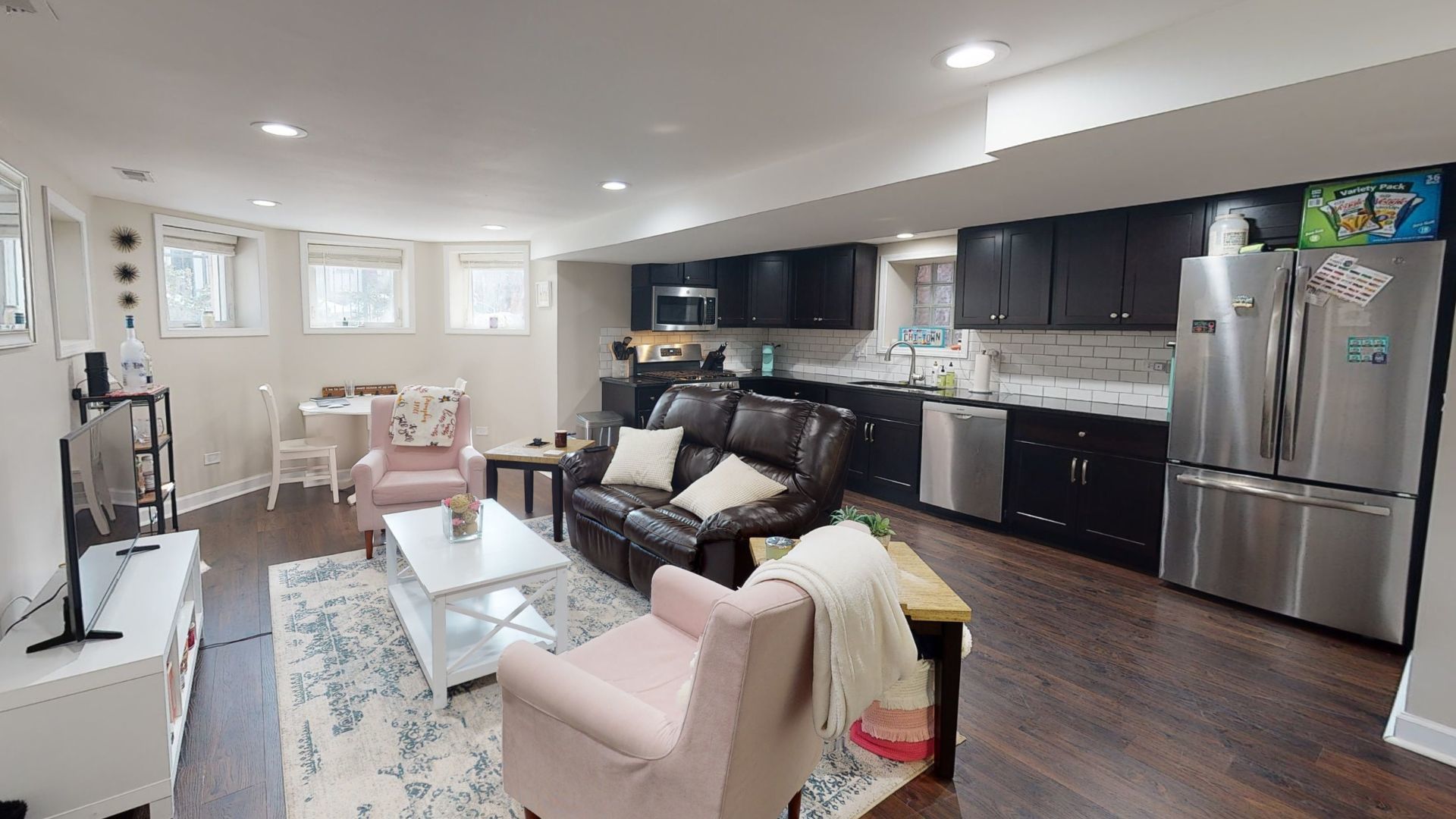 1016 W OAKDALE Avenue Unit: G