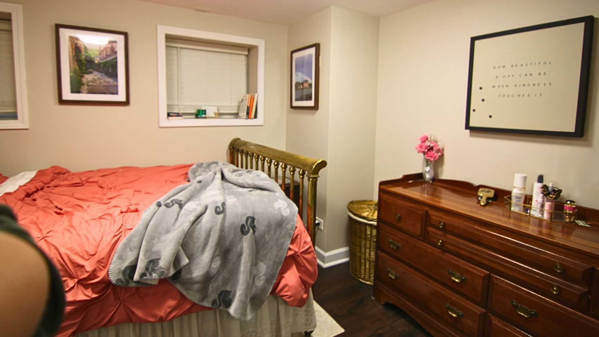 1016 W OAKDALE Avenue Unit: G