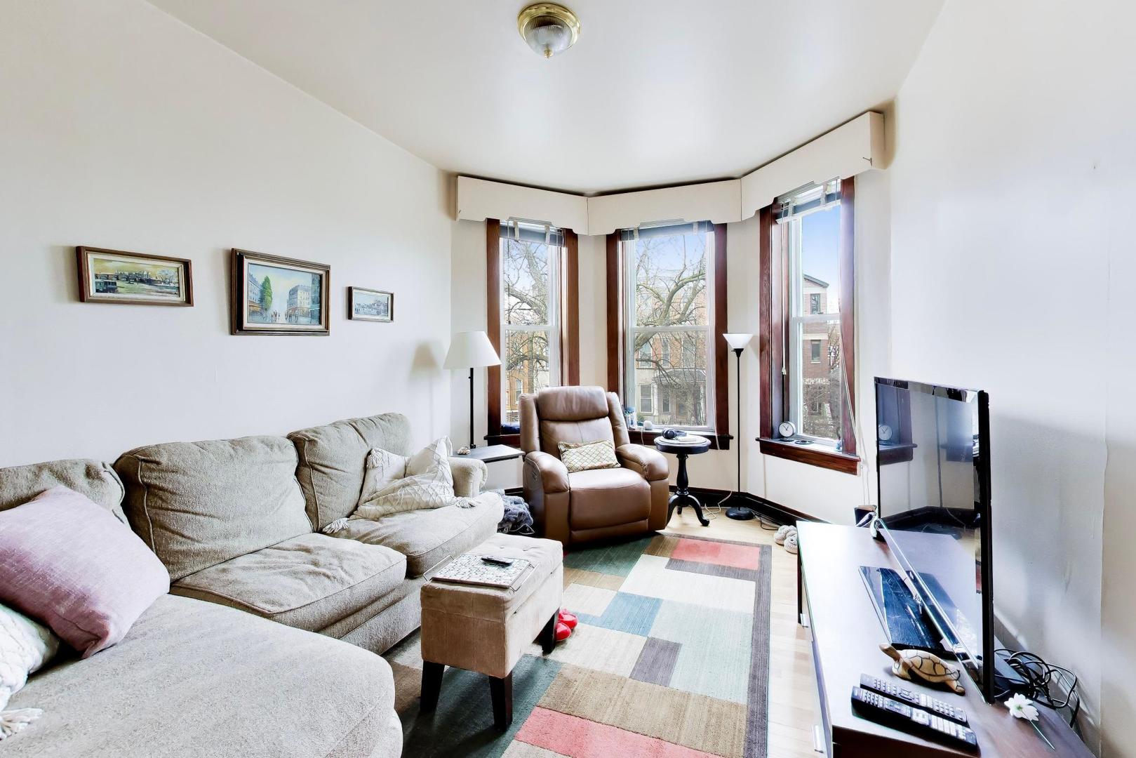 3009 W Belden Avenue