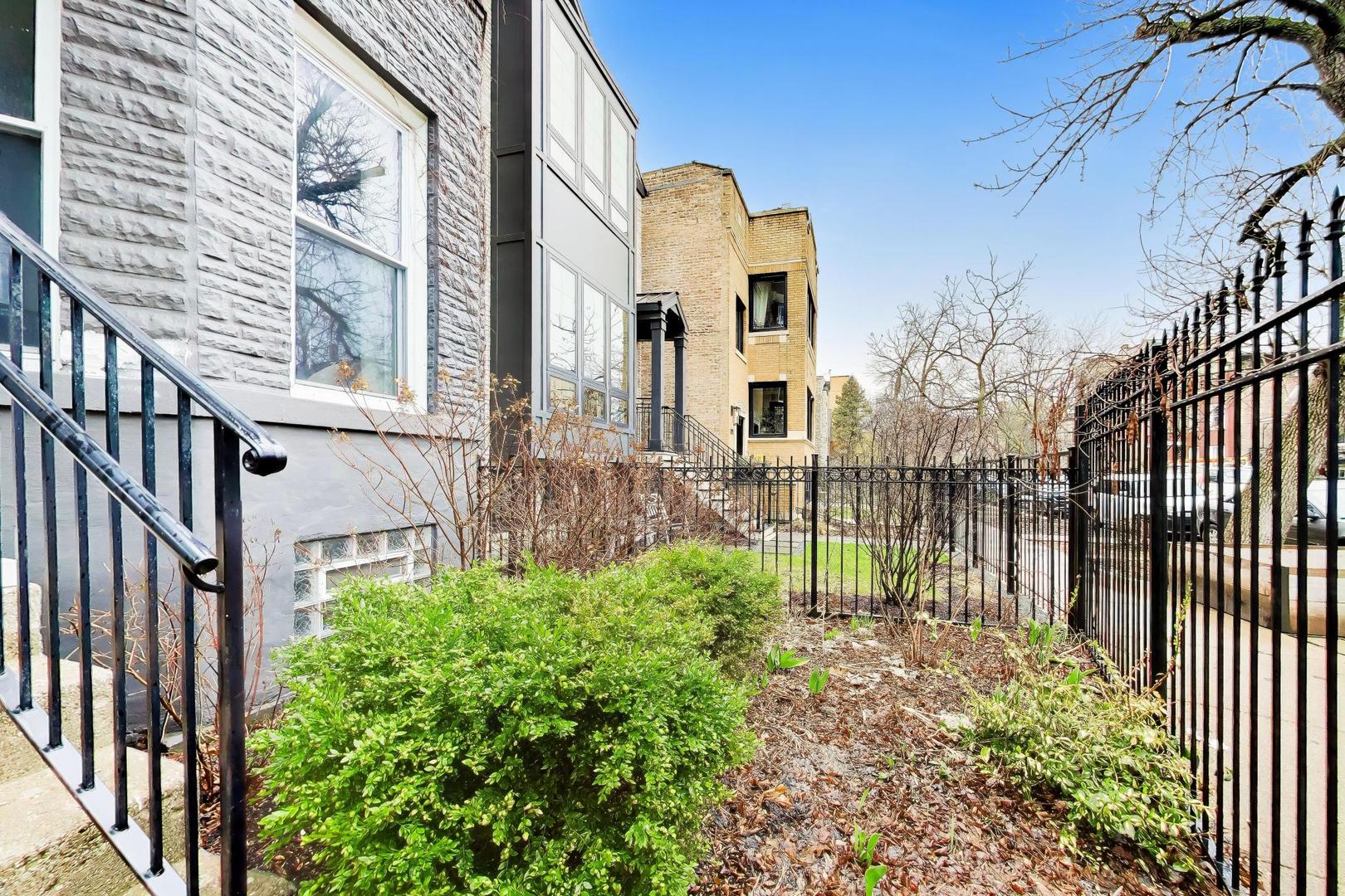 3009 W Belden Avenue