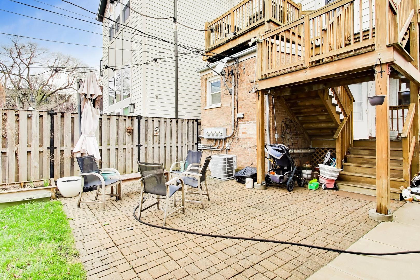3009 W Belden Avenue