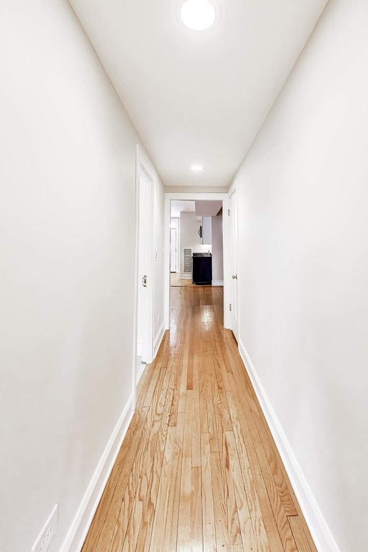 1734 W FOSTER Avenue Unit: 1