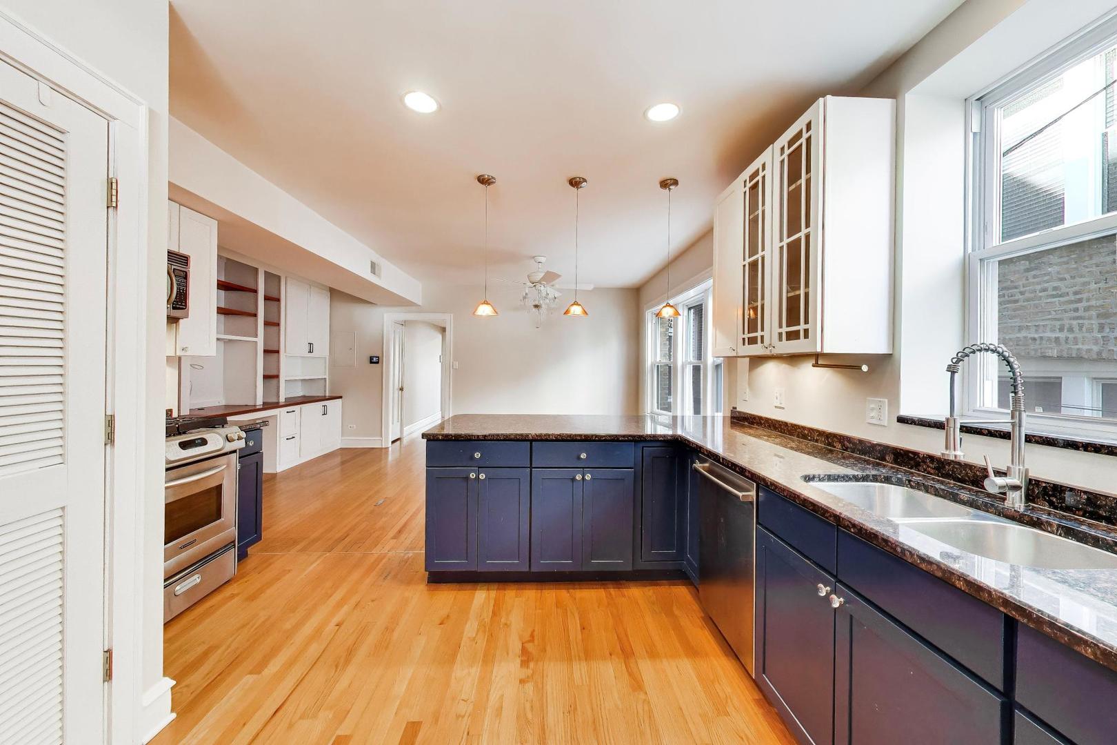 1734 W FOSTER Avenue Unit: 1