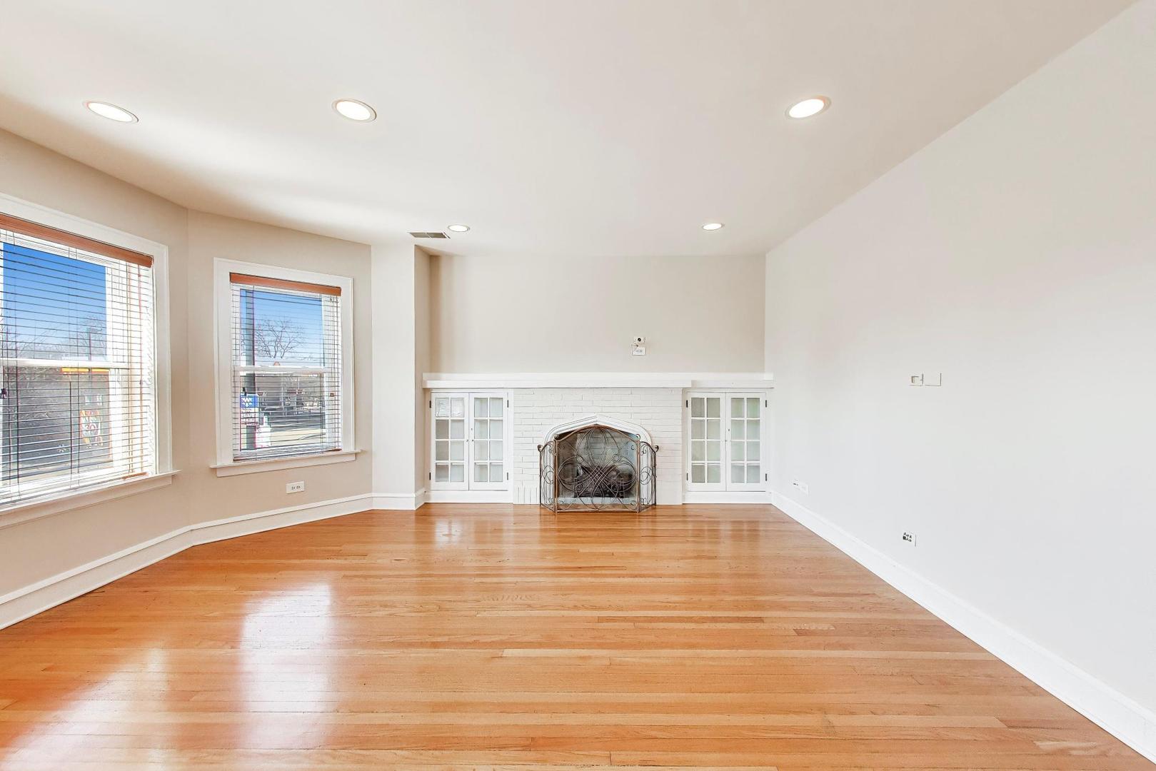 1734 W FOSTER Avenue Unit: 1