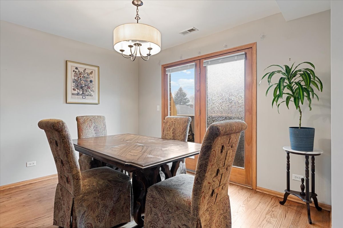 407 S Oak Park Avenue Unit: H