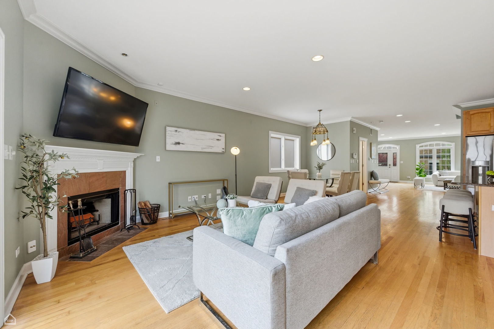 5150 W WINNEMAC Avenue