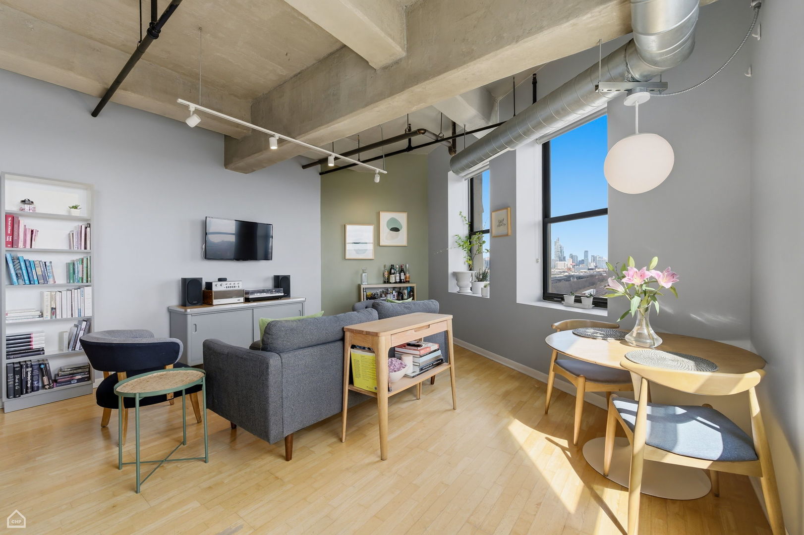 1550 S Blue Island Avenue Unit: 900