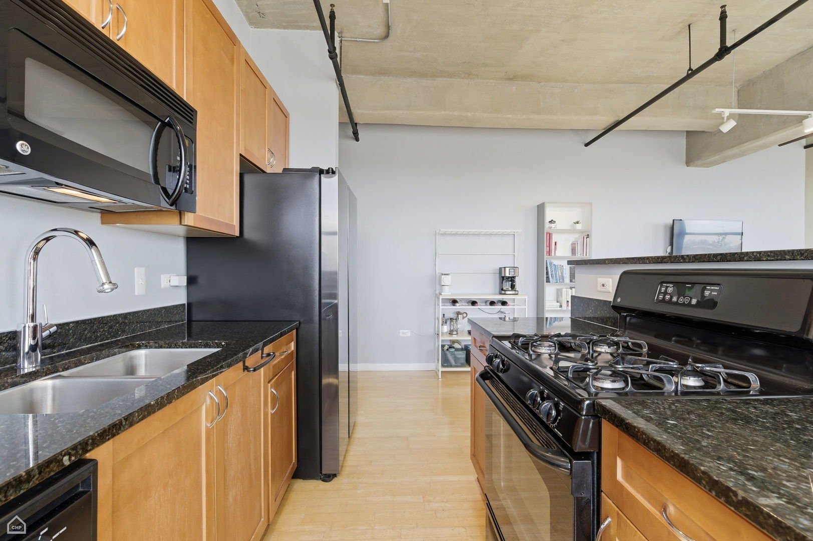 1550 S Blue Island Avenue Unit: 900