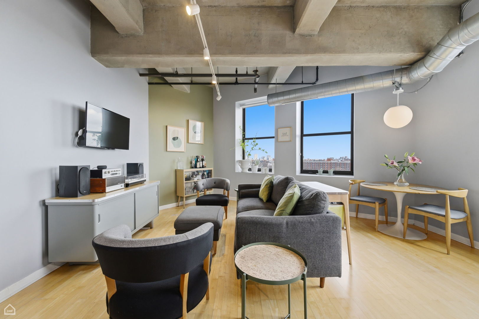 1550 S Blue Island Avenue Unit: 900