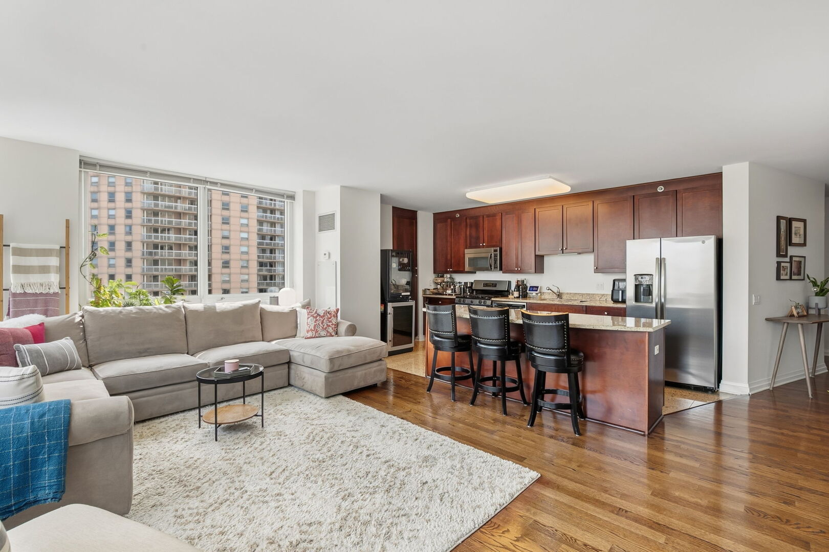 33 W Ontario Street Unit: 26B