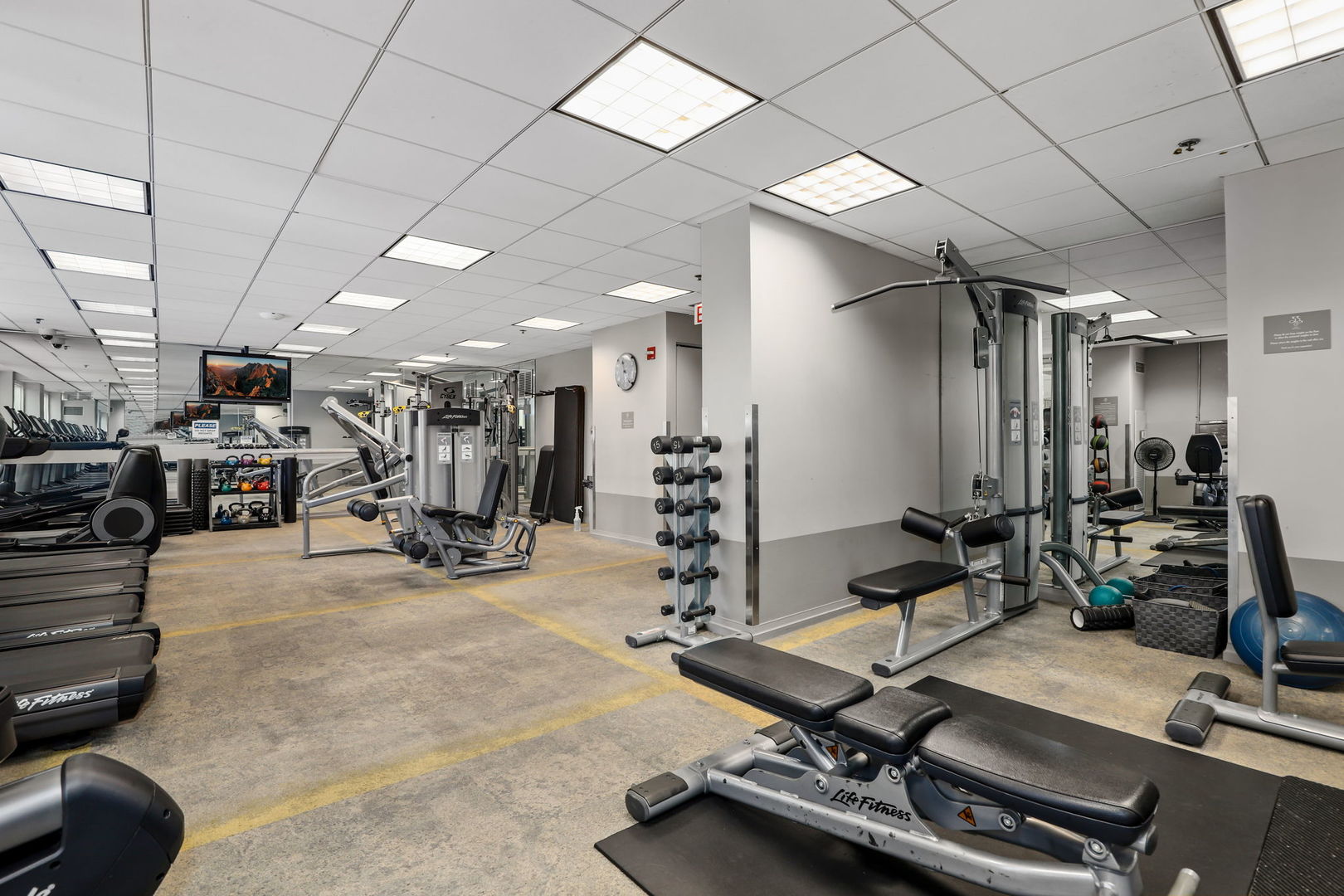 33 W Ontario Street Unit: 26B