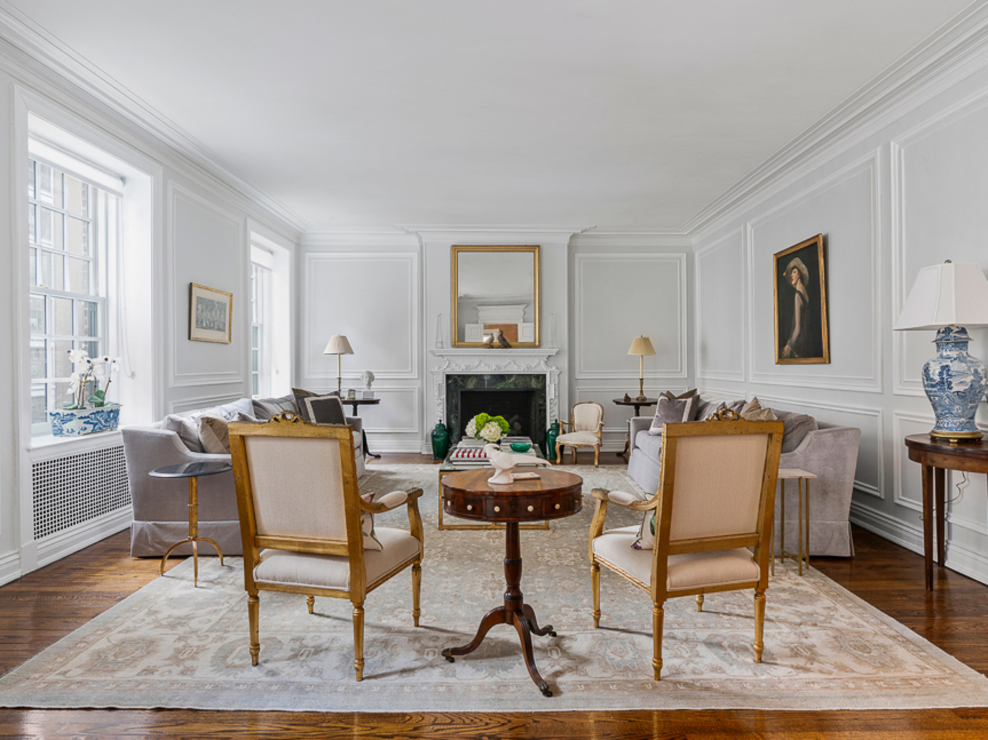 232 E WALTON Place Unit: 5E