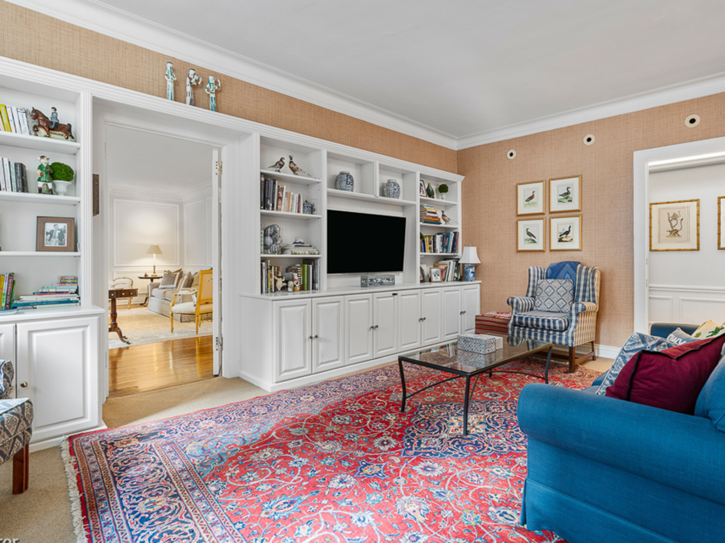 232 E WALTON Place Unit: 5E