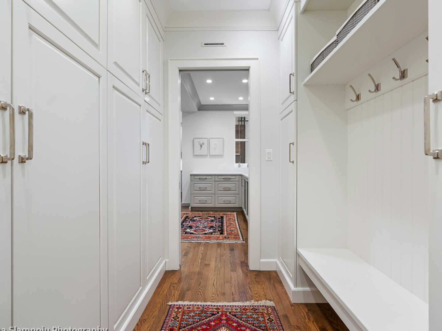 232 E WALTON Place Unit: 5E