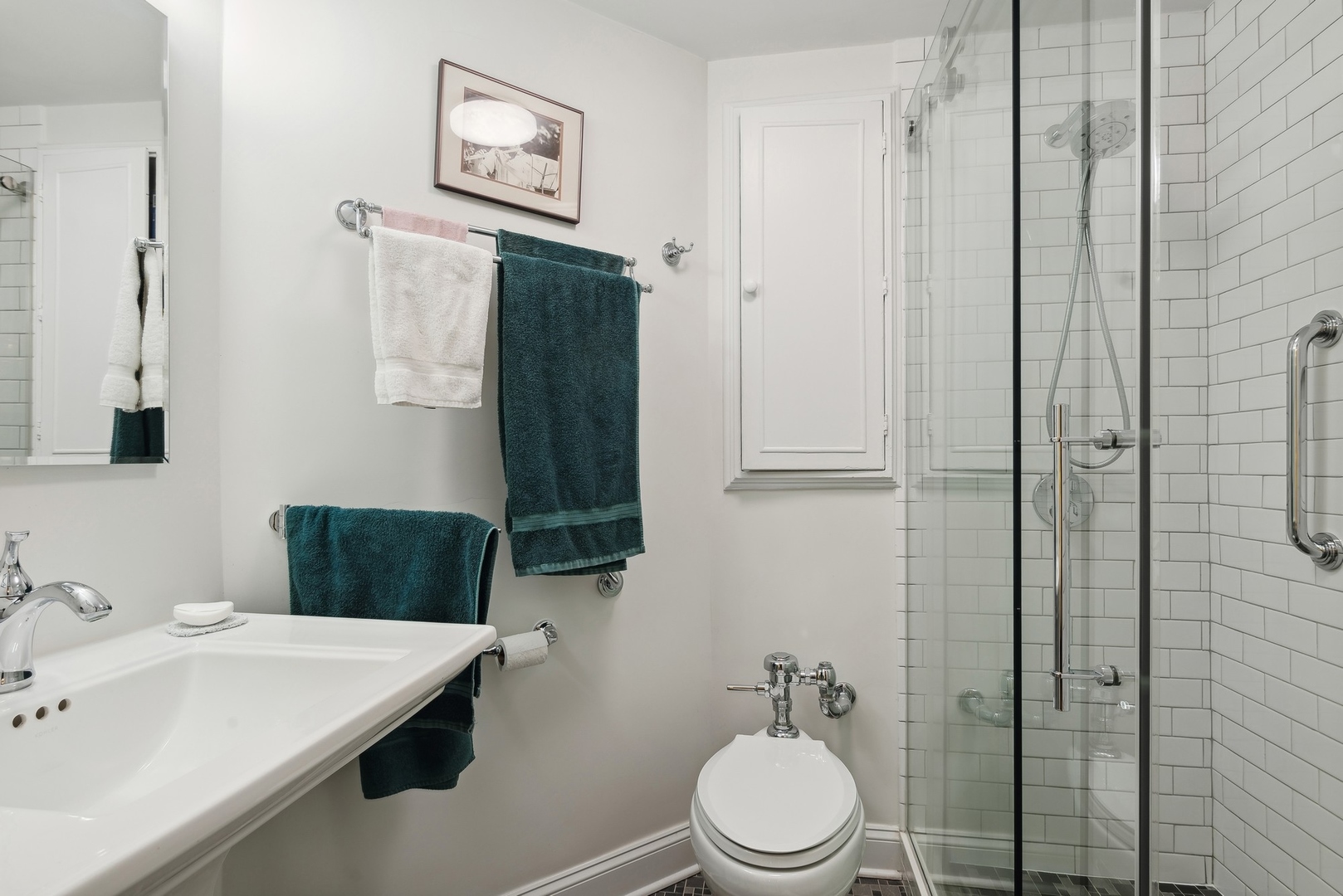 5555 N SHERIDAN Road Unit: 316