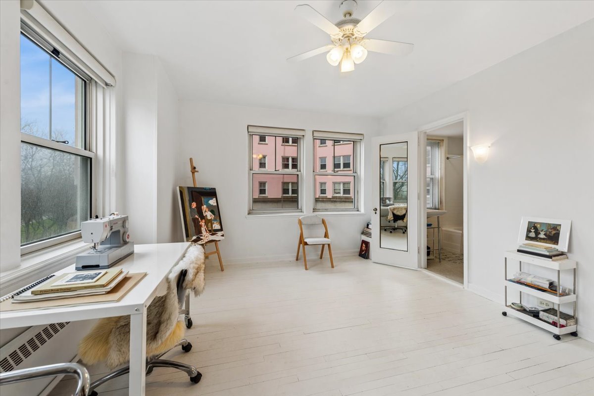 5555 N SHERIDAN Road Unit: 316