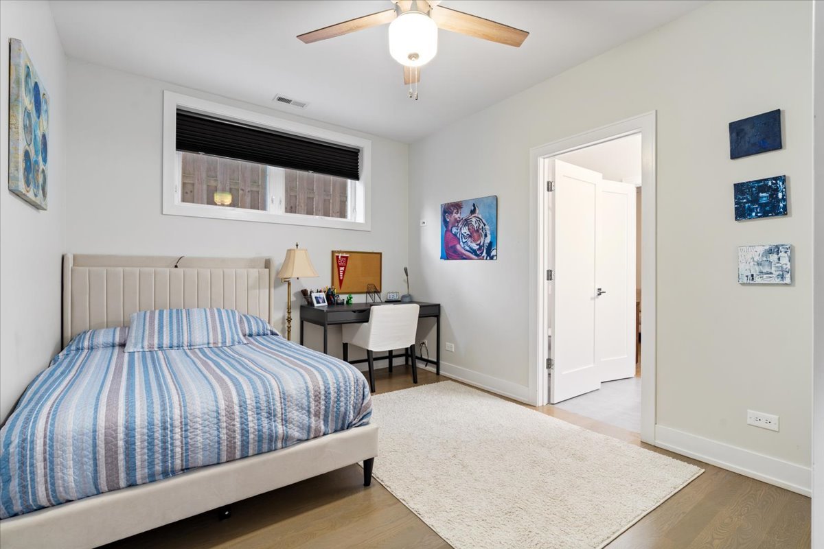 3033 N Clybourn Avenue Unit: 1