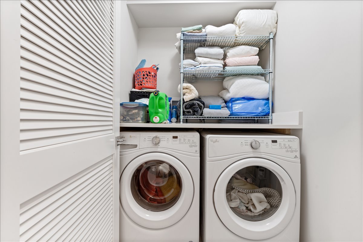 3033 N Clybourn Avenue Unit: 1