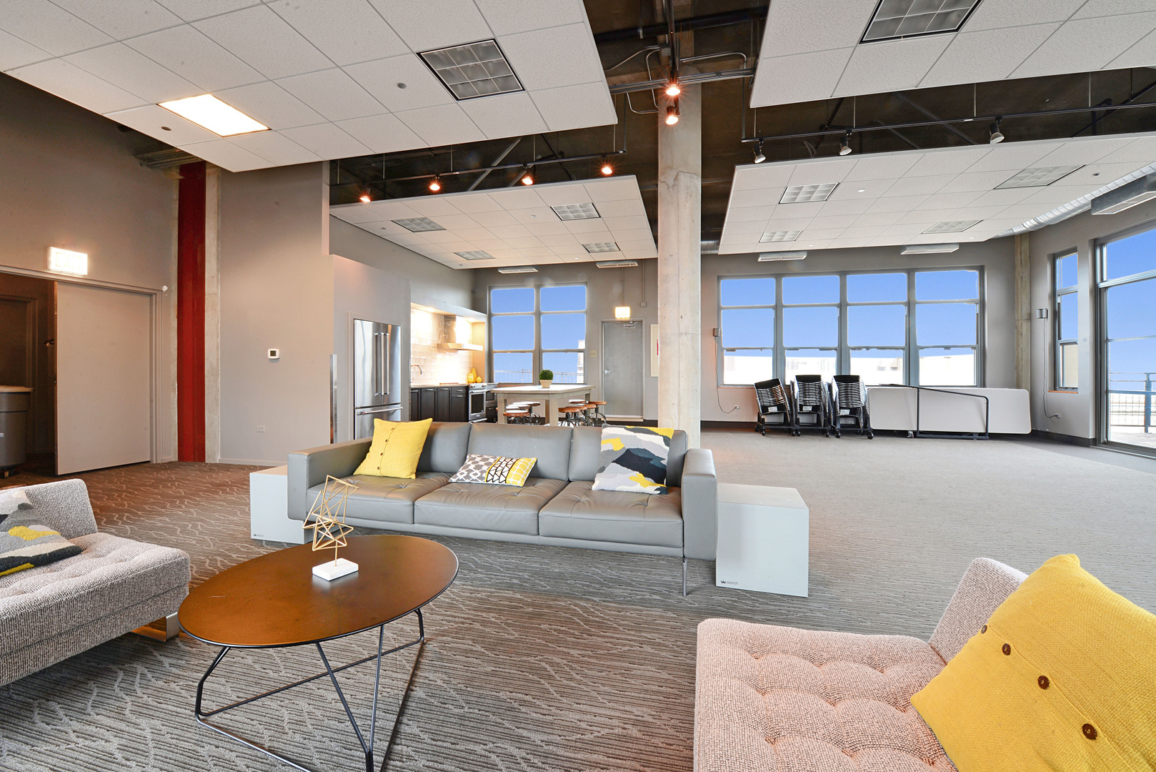 900 N KINGSBURY Street Unit: 1105
