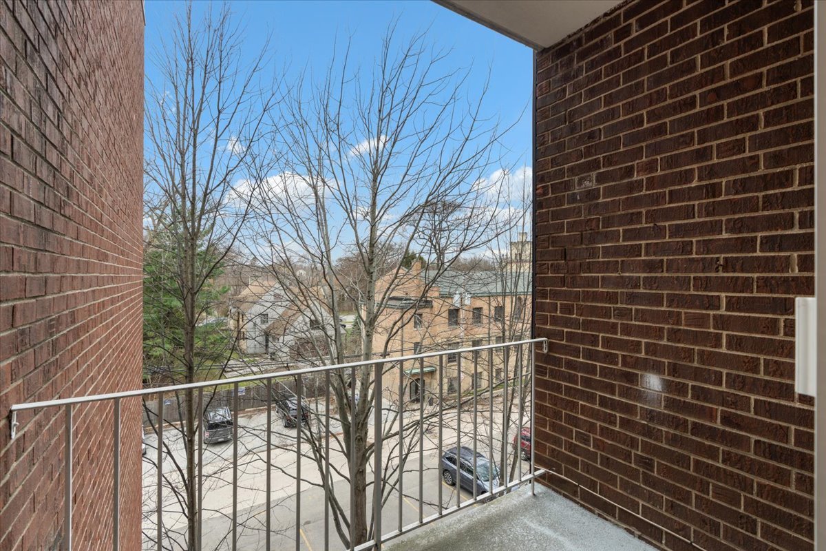 1500 OAK Avenue Unit: 4C