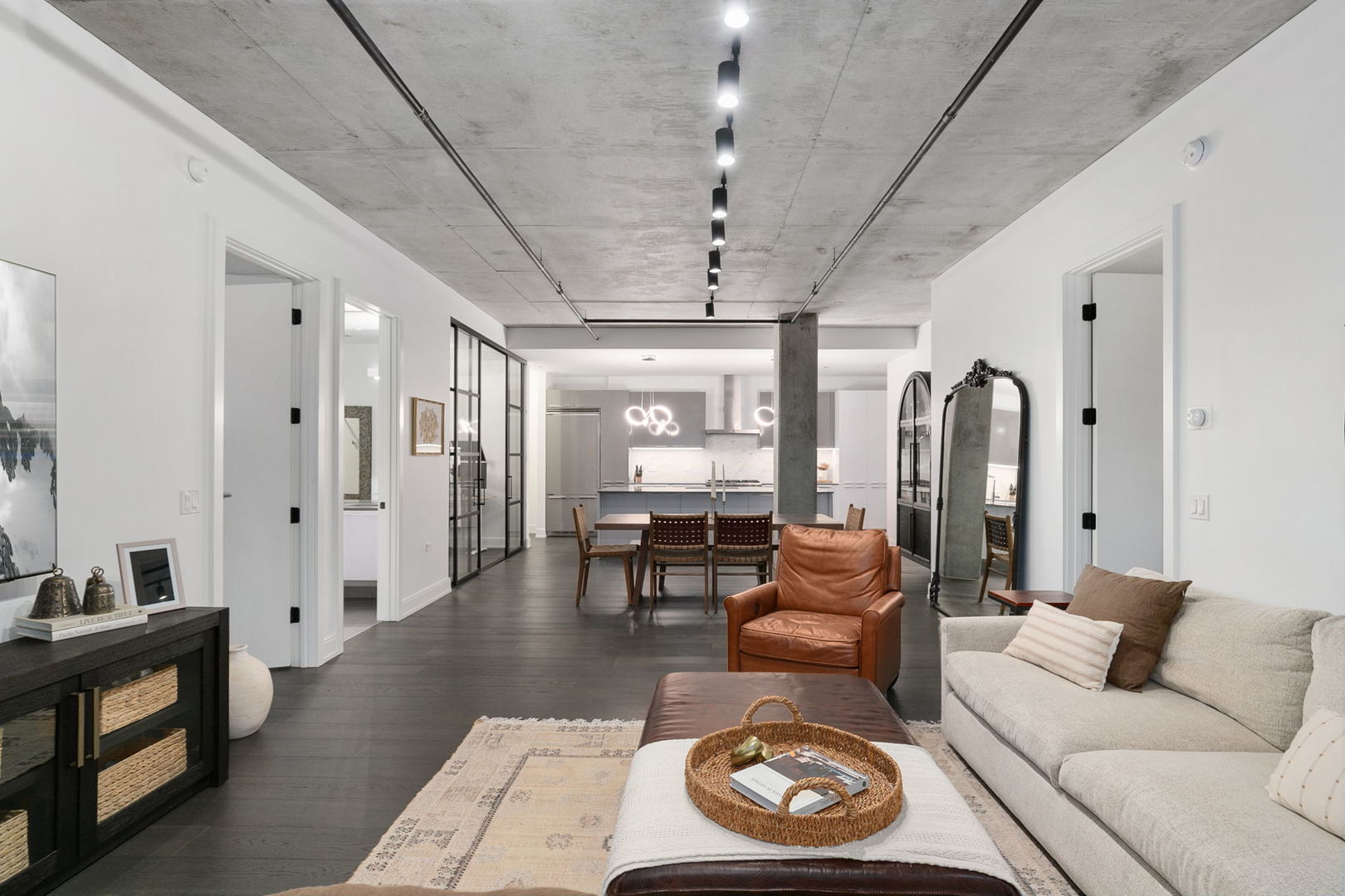 111 S Peoria Street Unit: 506