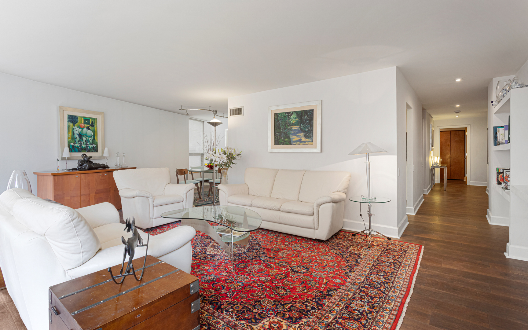 110 E Delaware Place Unit: 401