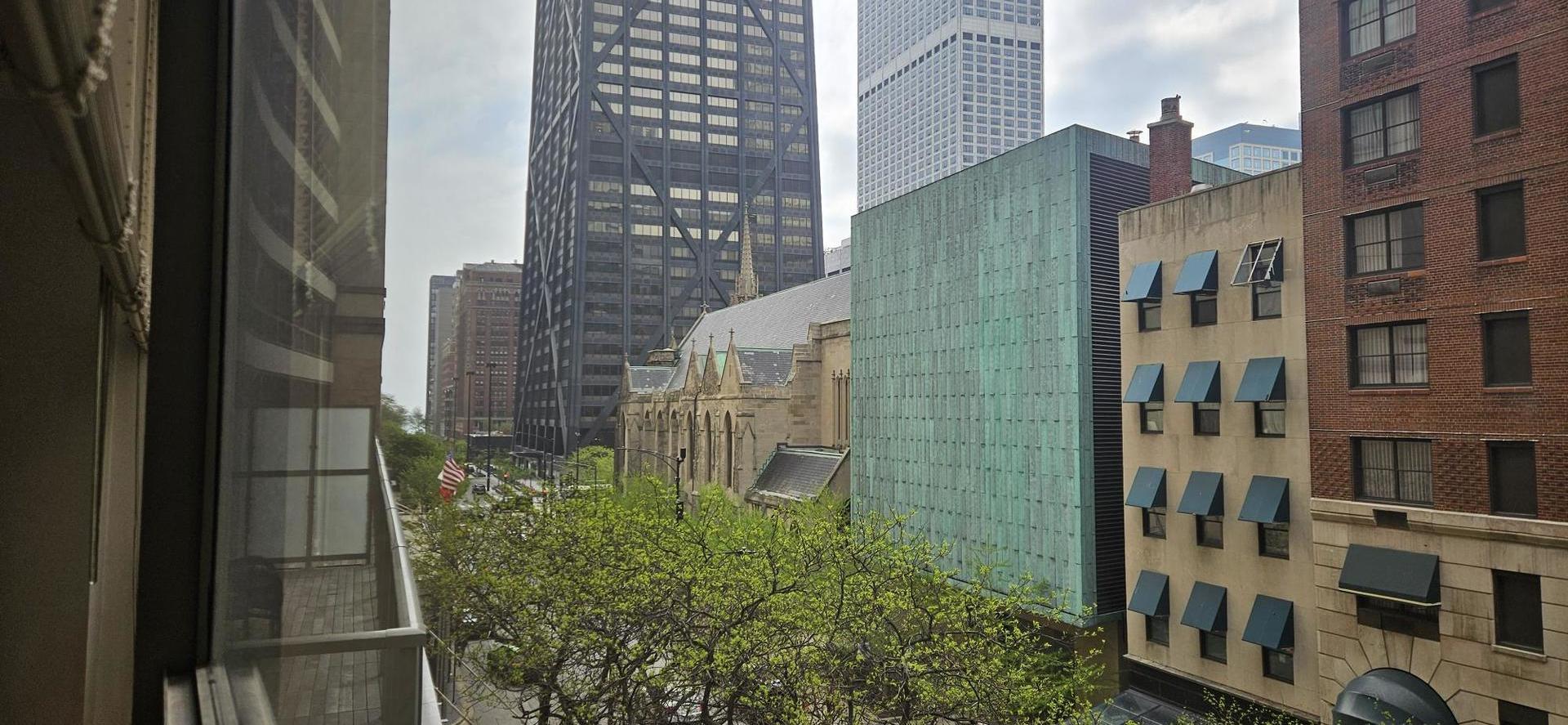 110 E Delaware Place Unit: 401