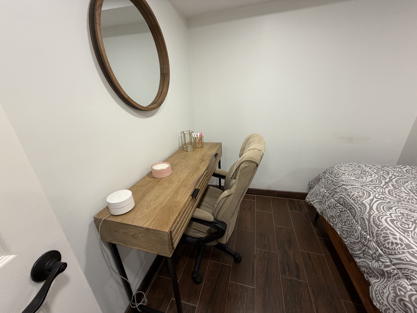 1805 W Cuyler Avenue Unit: G