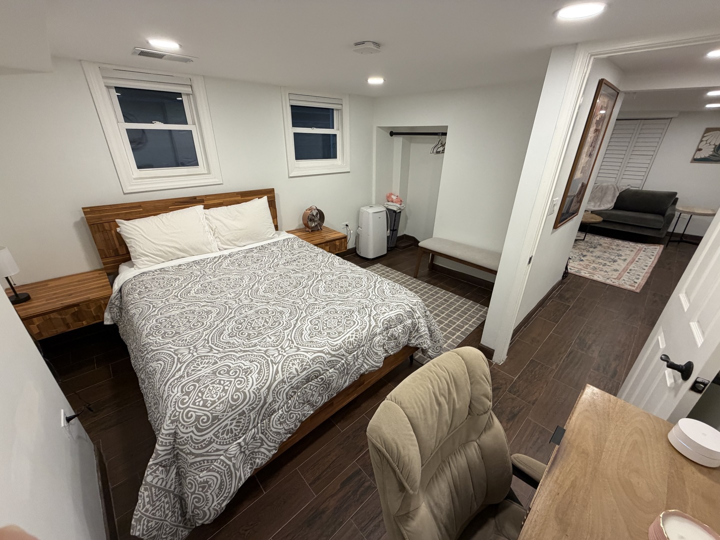1805 W Cuyler Avenue Unit: G