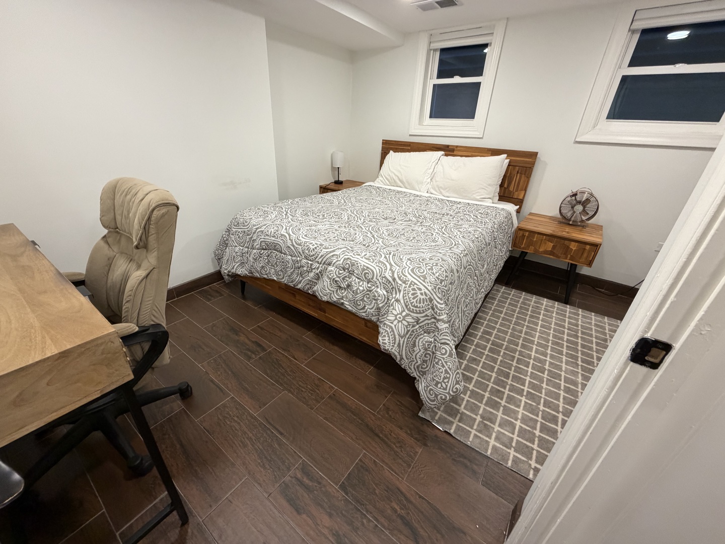 1805 W Cuyler Avenue Unit: G