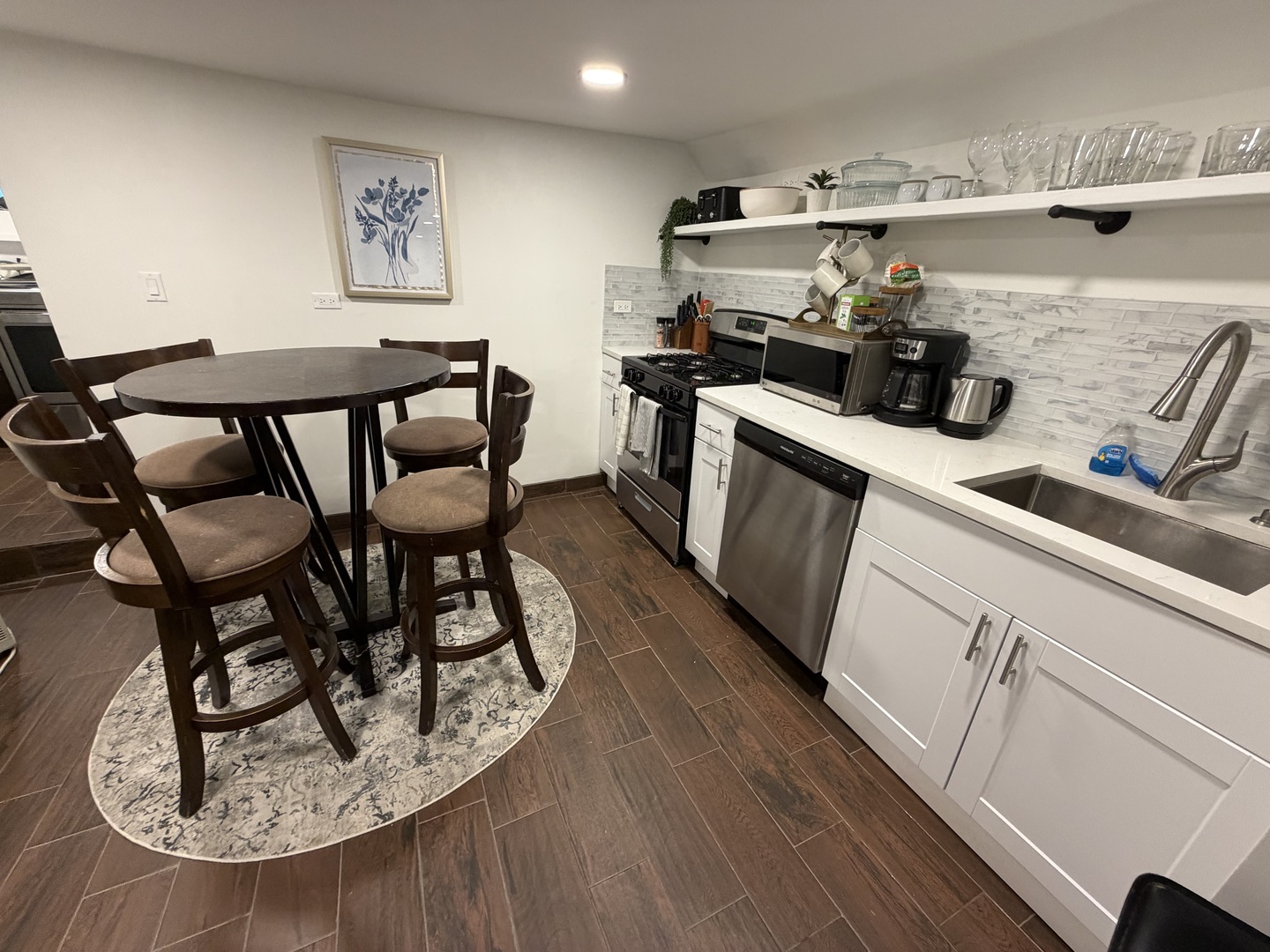 1805 W Cuyler Avenue Unit: G