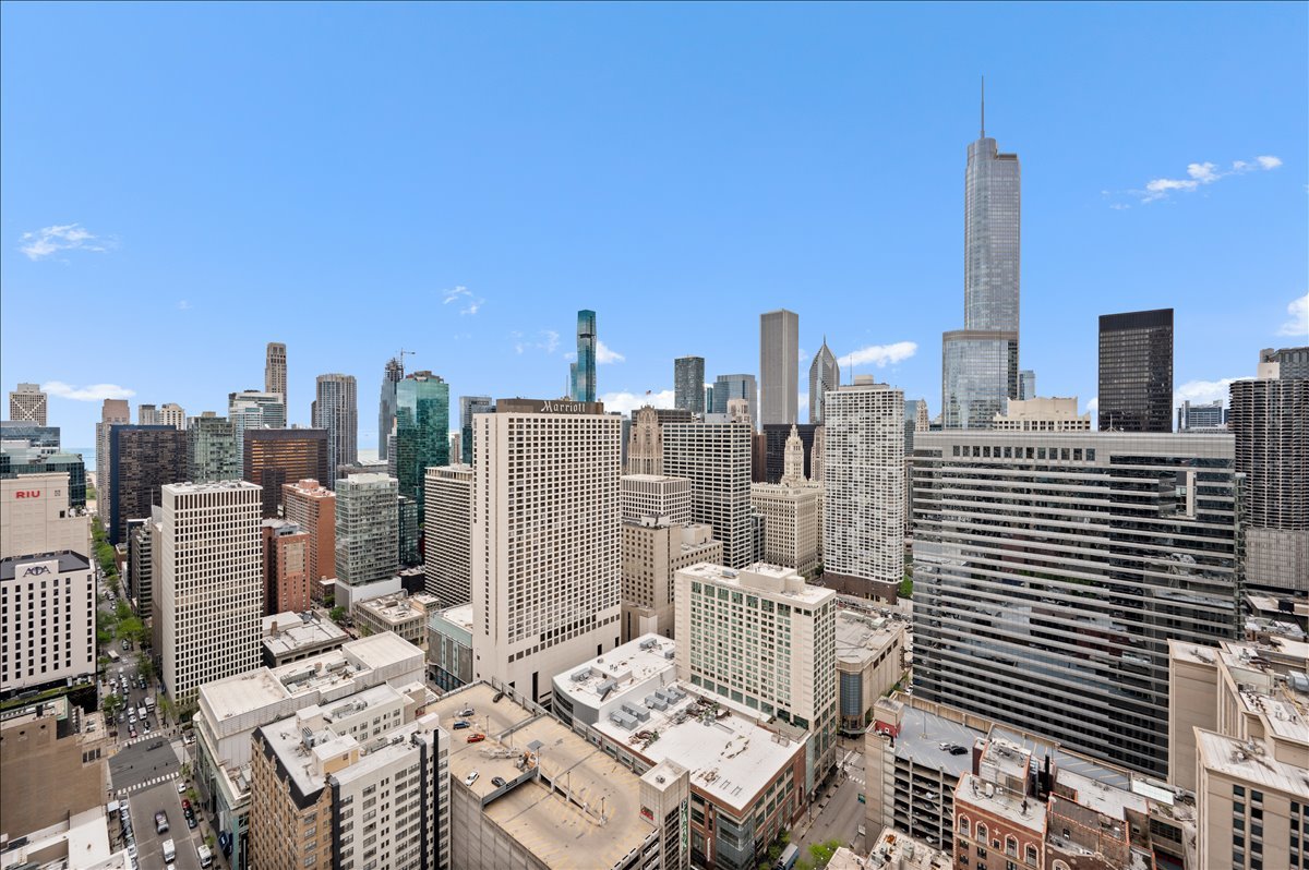 10 E ONTARIO Street Unit: 4602