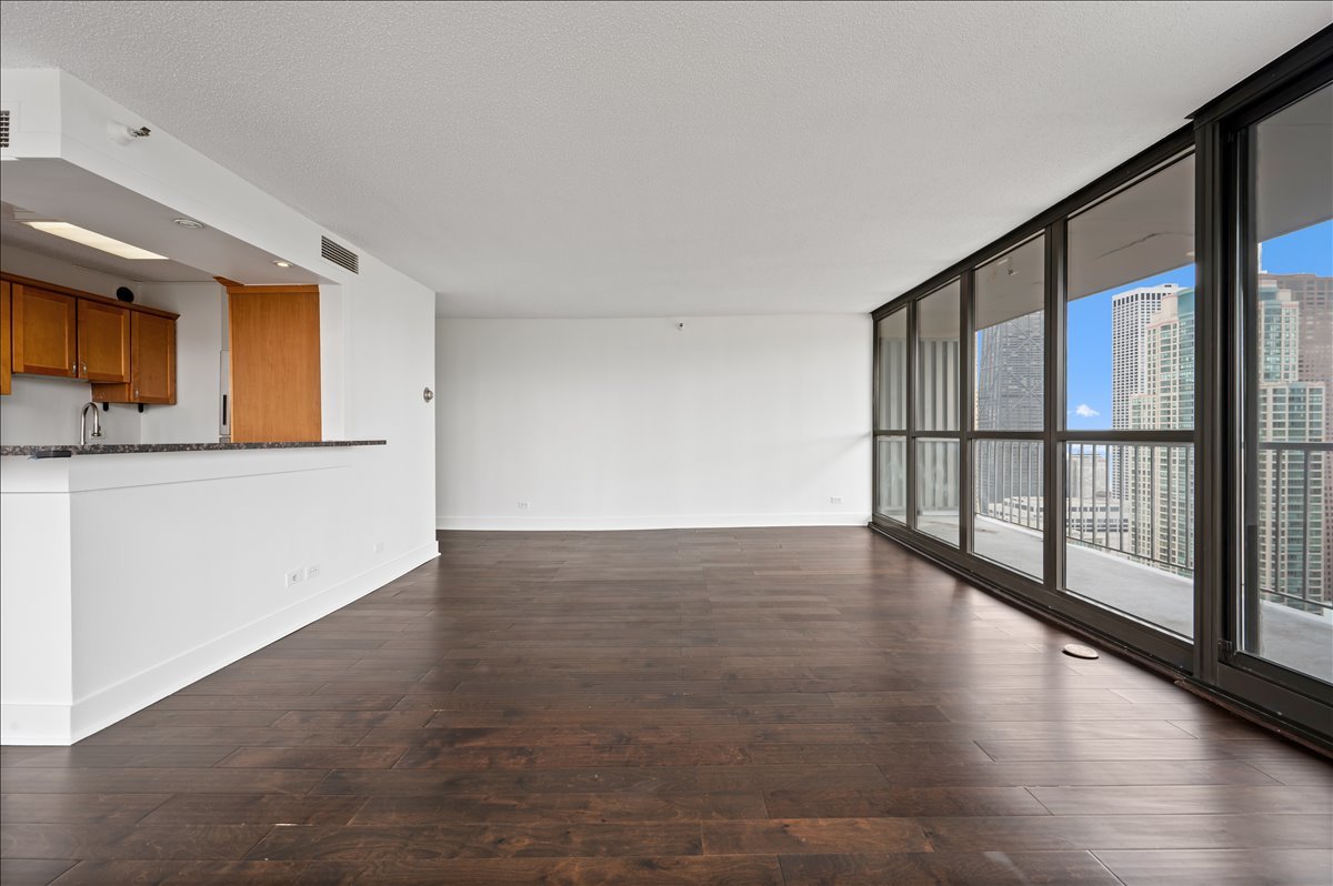 10 E ONTARIO Street Unit: 4602