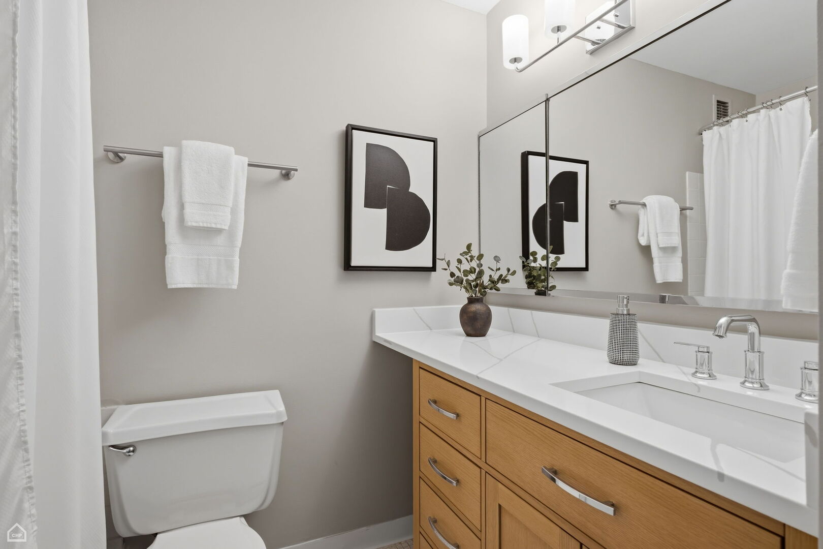 1636 N Wells Street Unit: 1011