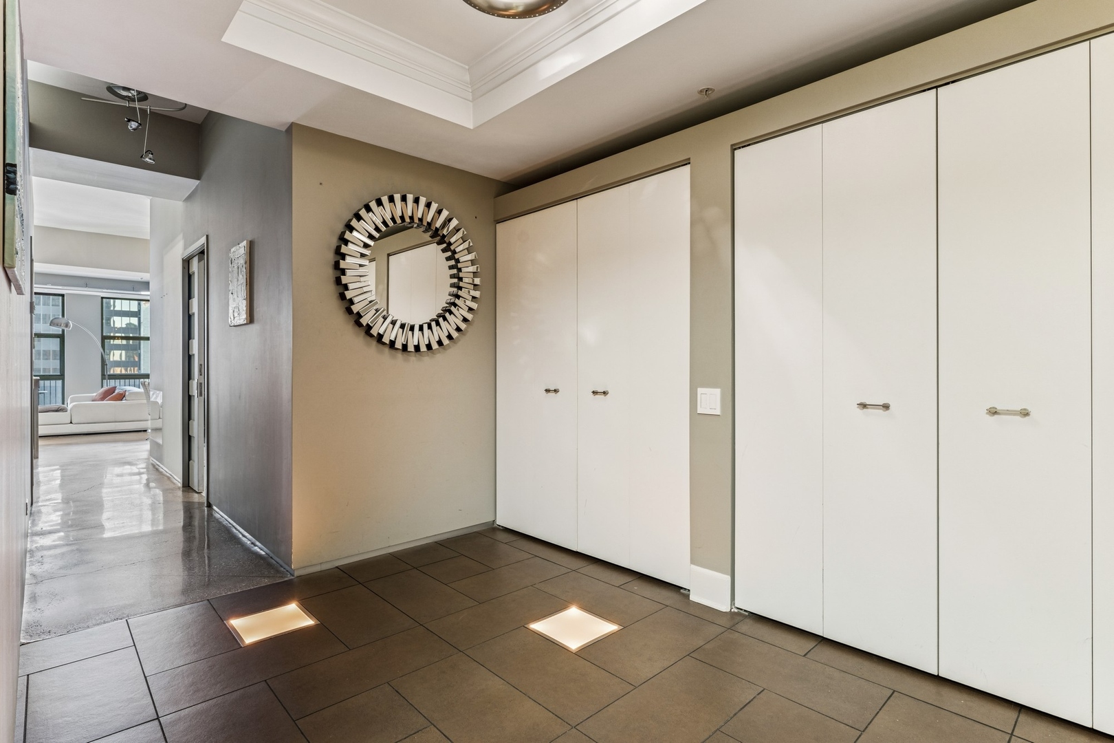 165 N Canal Street Unit: 723