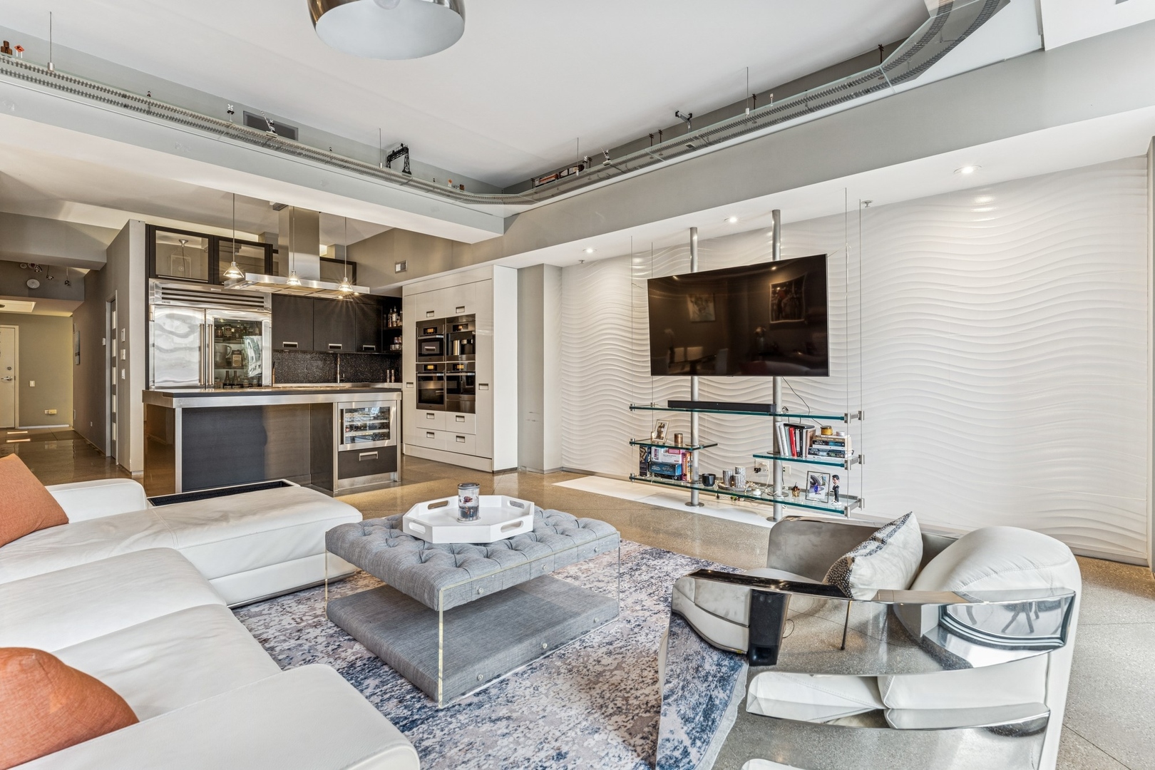 165 N Canal Street Unit: 723