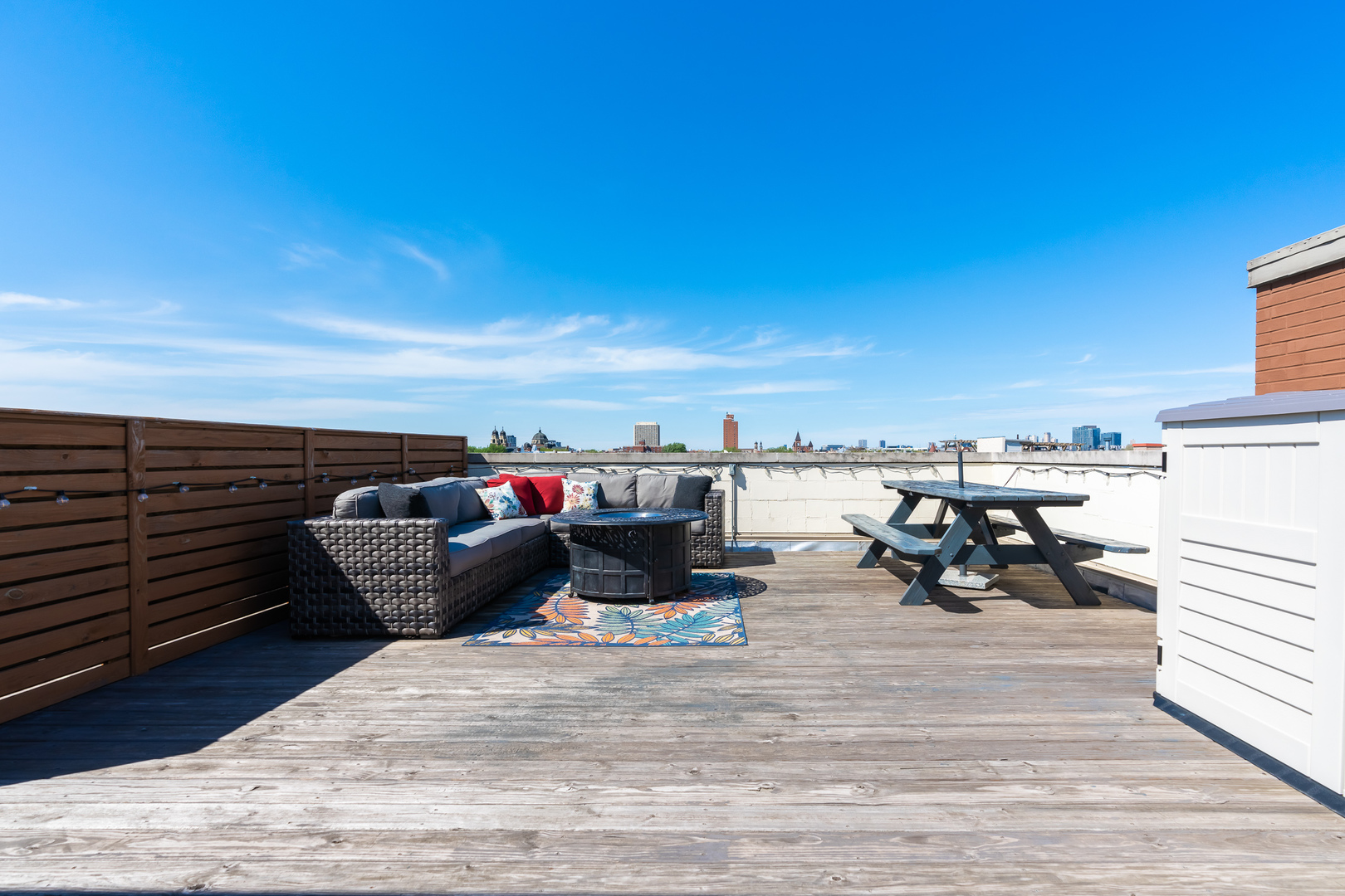 1425 W Grand Avenue Unit: 3E
