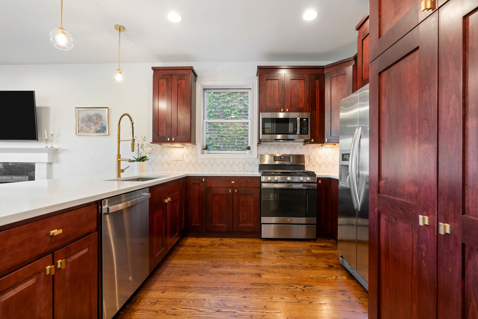 1425 W Grand Avenue Unit: 3E