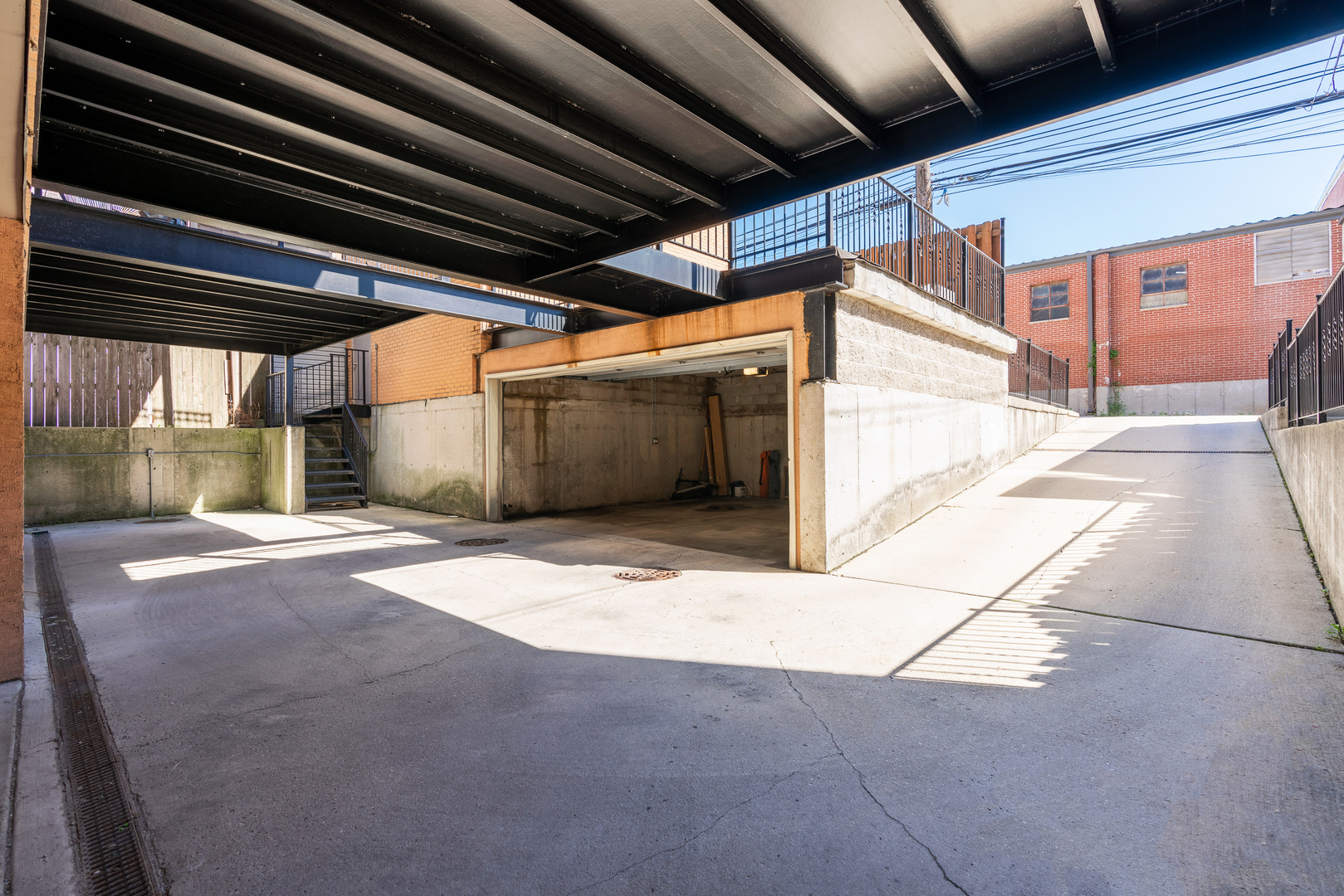 1425 W Grand Avenue Unit: 3E