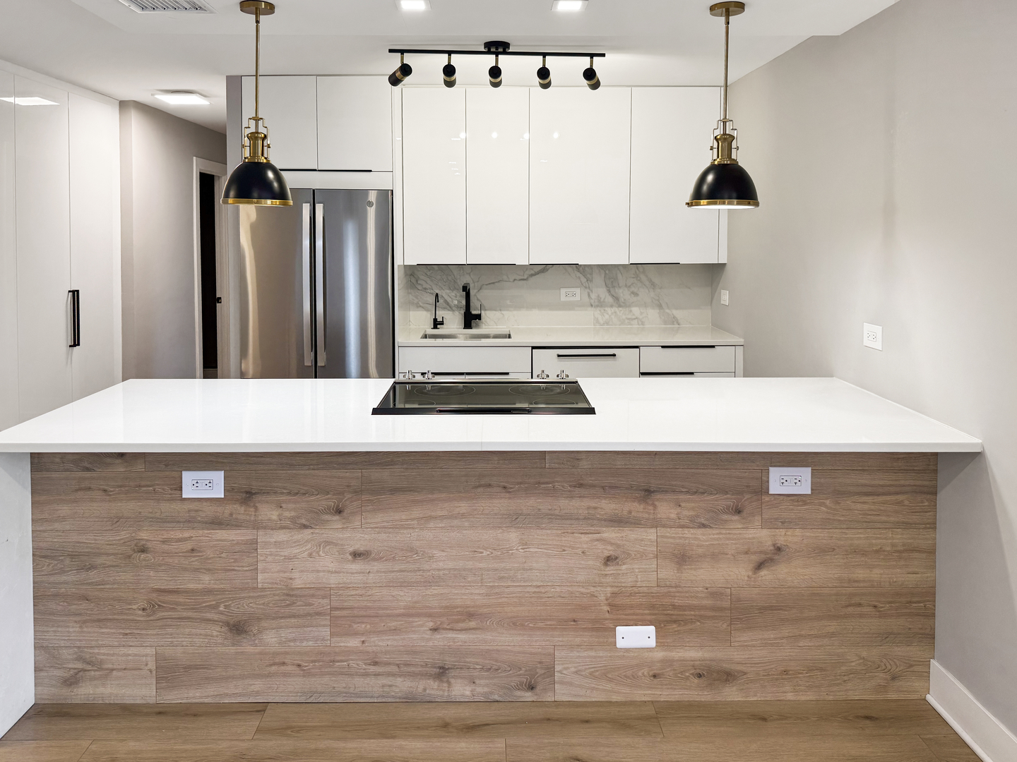 1355 N Sandburg Terrace Unit: 206D