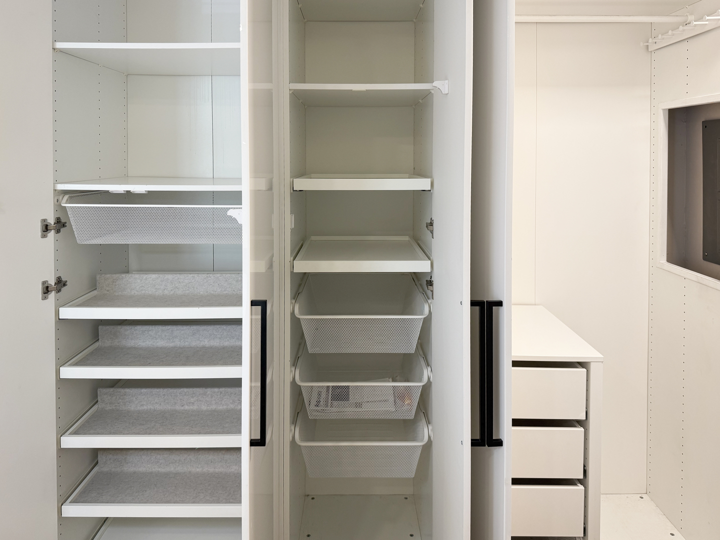 1355 N Sandburg Terrace Unit: 206D