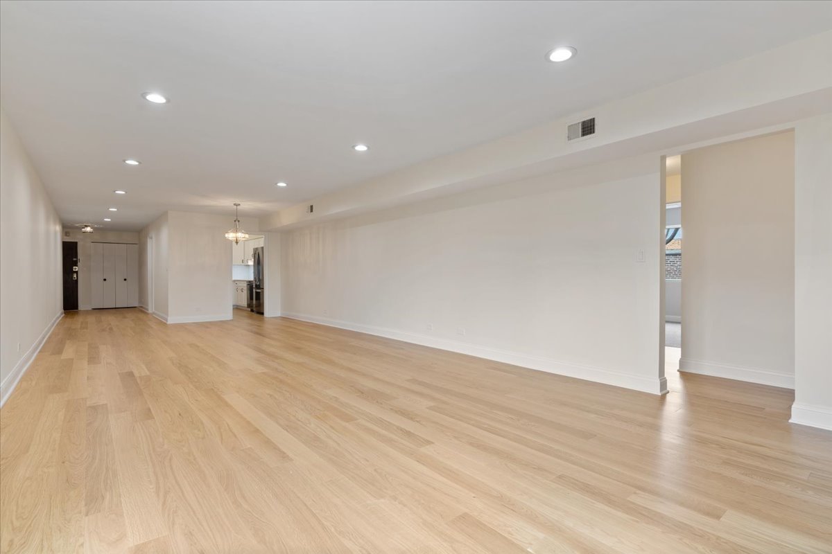 1500 OAK Avenue Unit: 4C