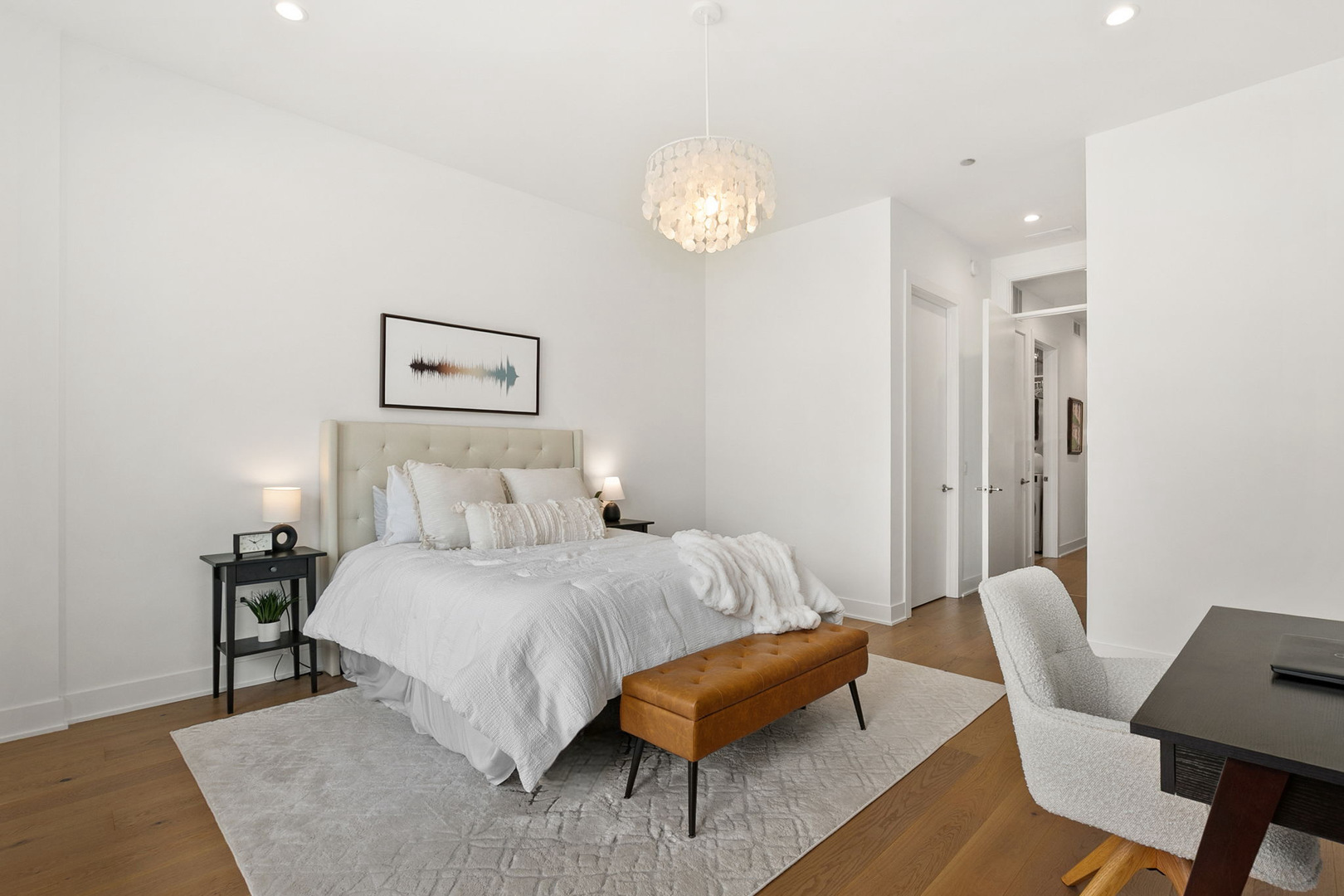 323 S Racine Avenue Unit: 6C
