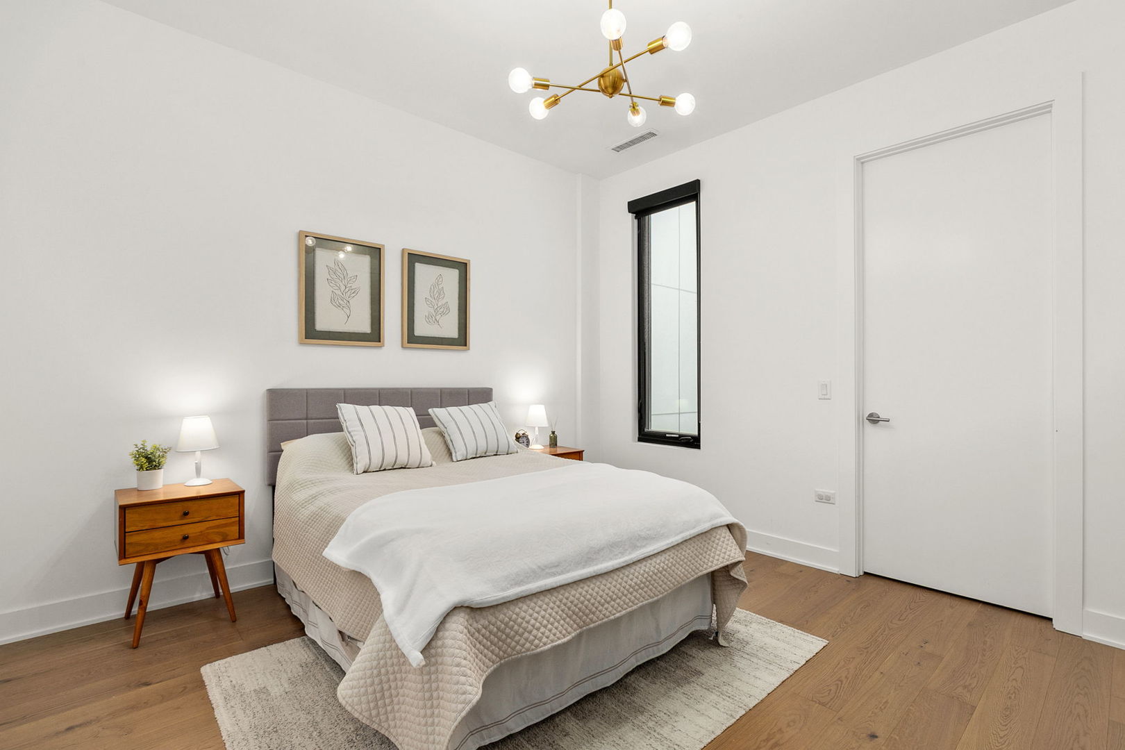 323 S Racine Avenue Unit: 6C