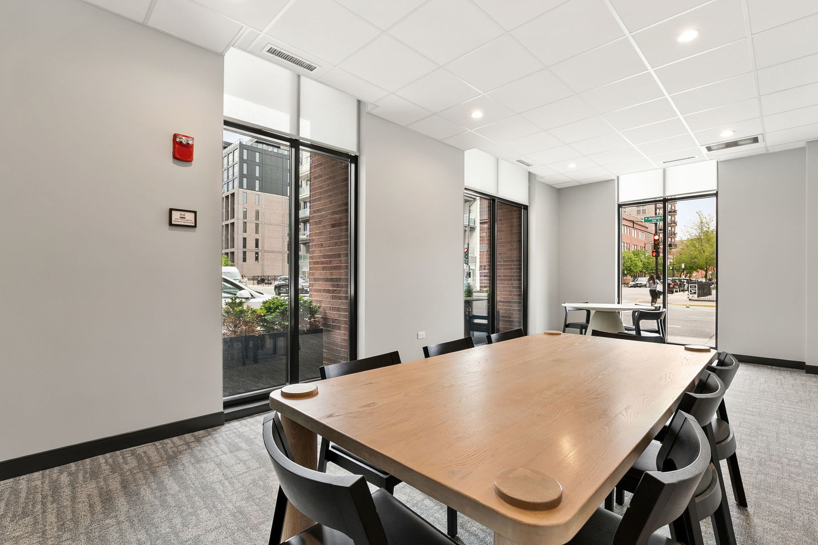 323 S Racine Avenue Unit: 6C